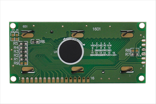 Écran LCD 16x1 caractères pour les projets robotiques Arduino et Raspberry Pi, présentant la technologie LCD à segments.